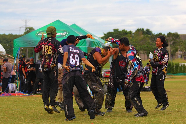 时刻挺身而 时刻挺身而